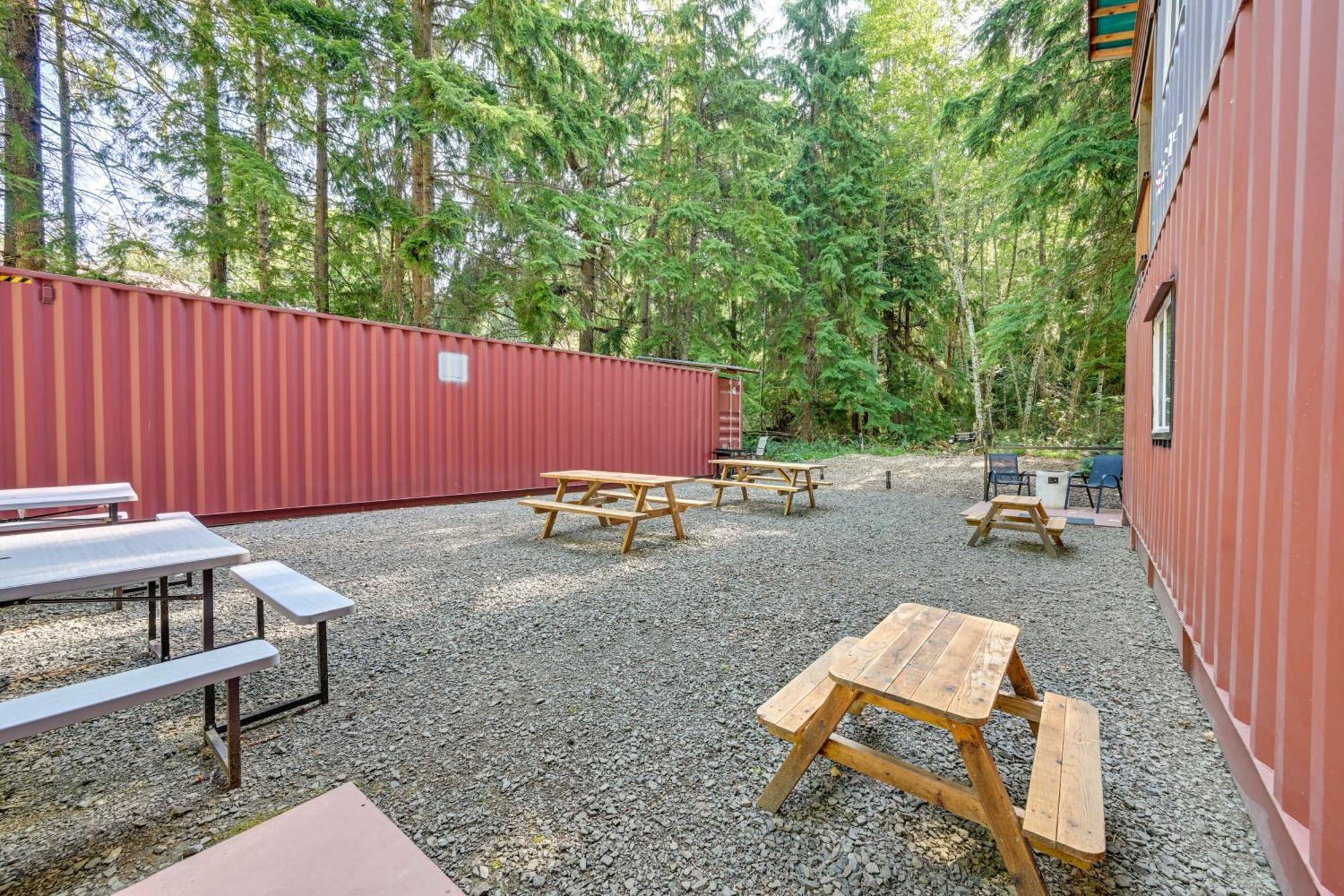 Unique Container Studio With Deck And Fire Pit! Buckley ภายนอก รูปภาพ